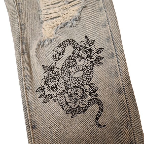 Adika Distressed High Waist Tattoo Mother Cut Jeans Size 28 - Picture 13 of 14